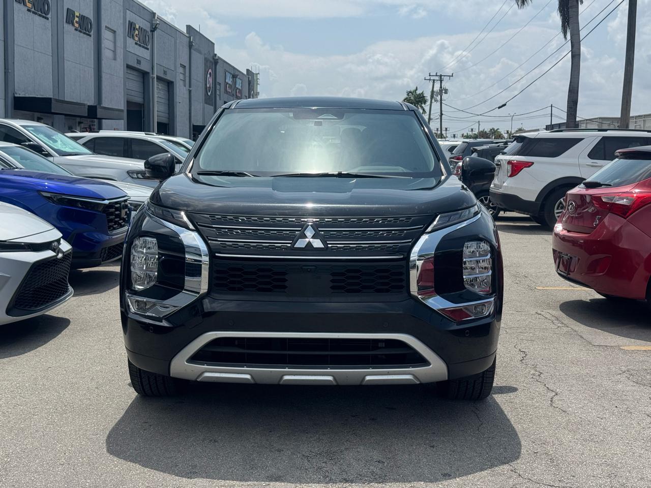 Mitsubishi Outlander SE FWD 2024