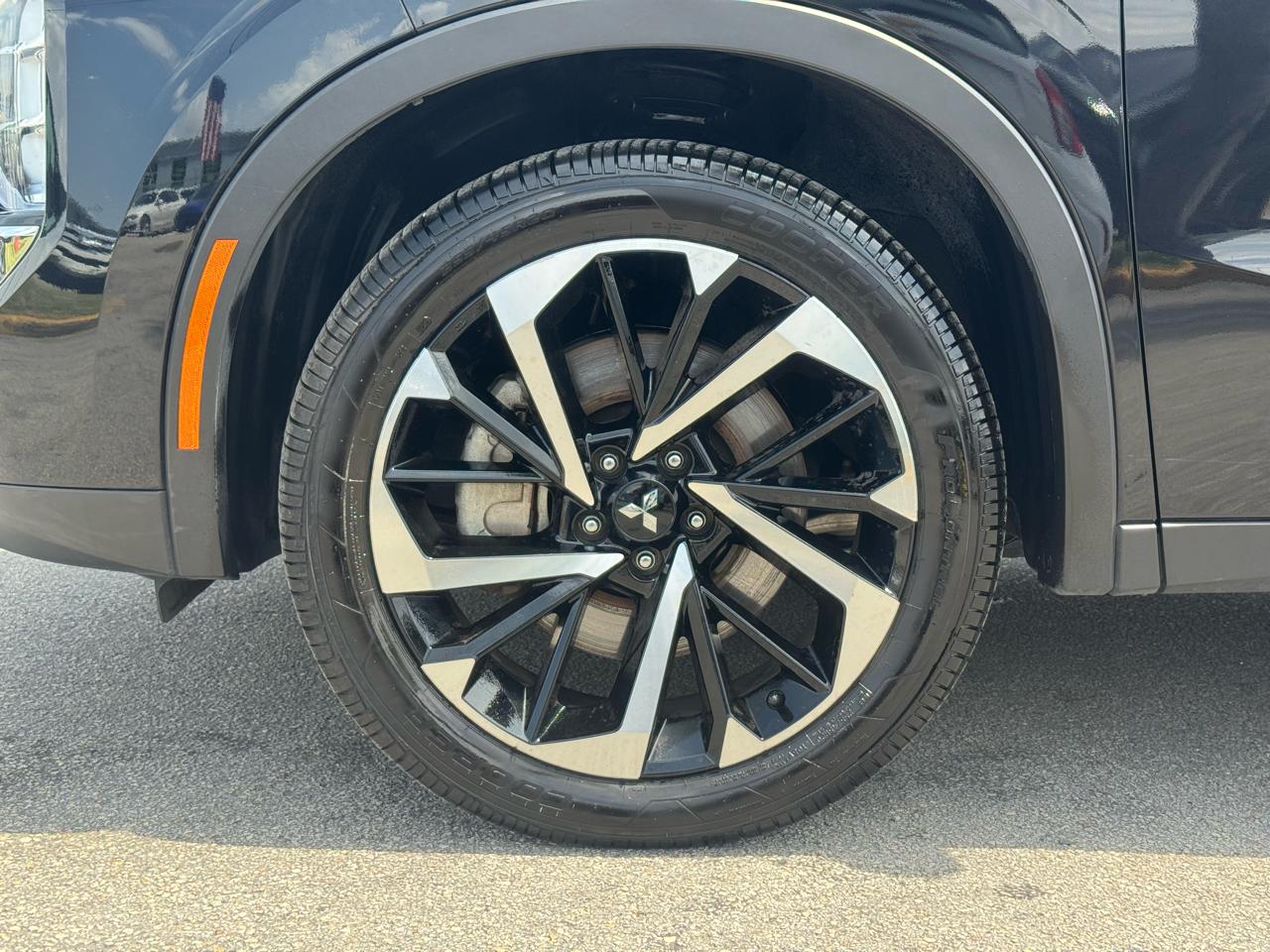 Mitsubishi Outlander SE FWD 2024