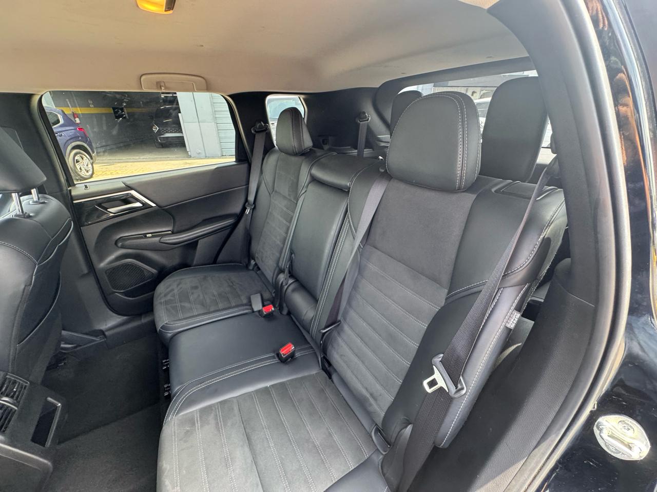 Mitsubishi Outlander SE FWD 2024