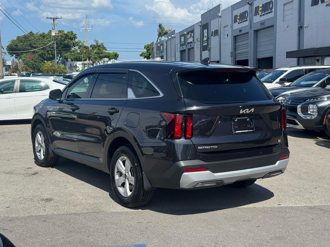 Kia Sorento LX FWD 2026