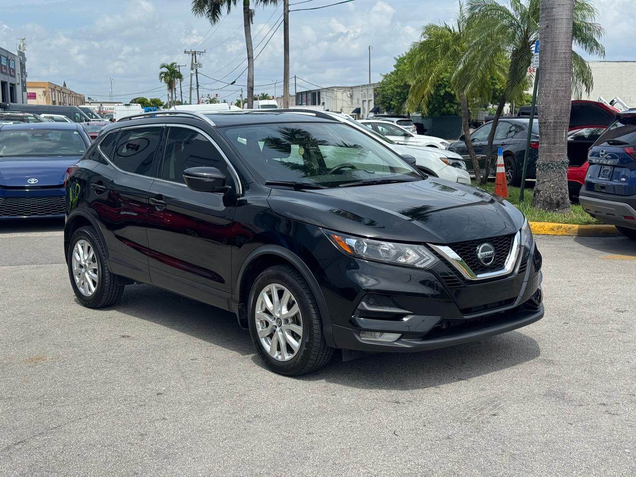Nissan Rogue Sport AWD SV 2021