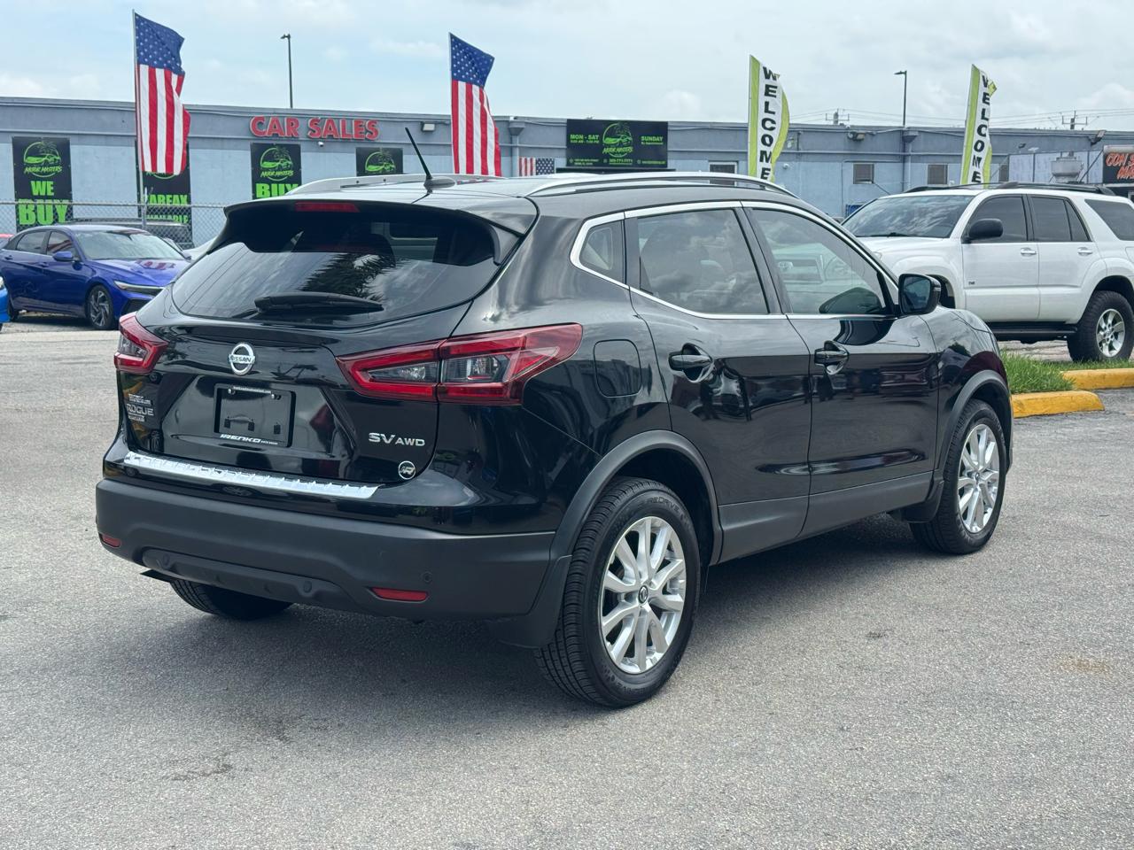 Nissan Rogue Sport AWD SV 2021