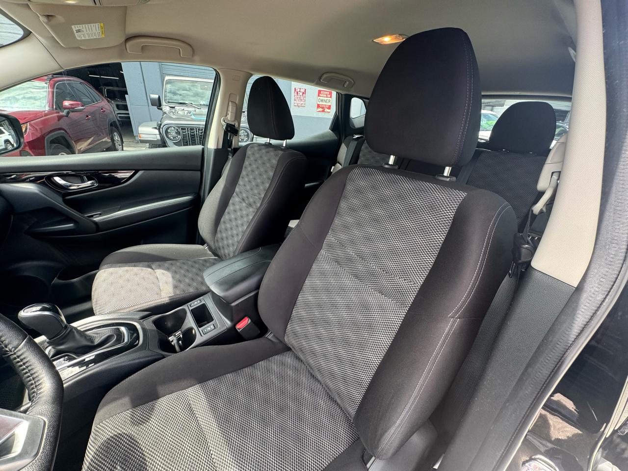 Nissan Rogue Sport AWD SV 2021