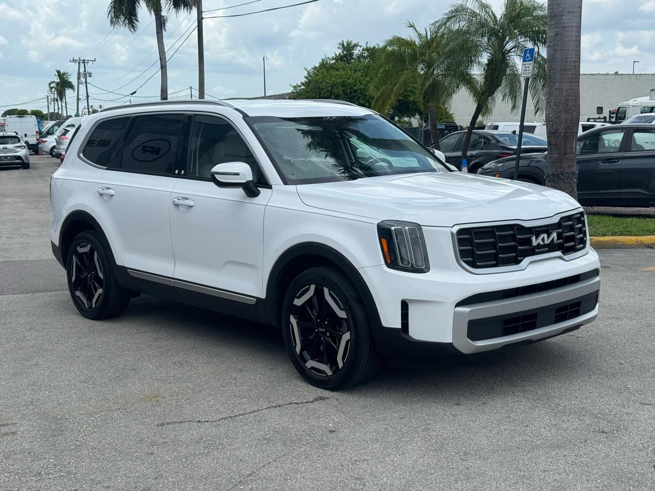 Kia Telluride S FWD 2024