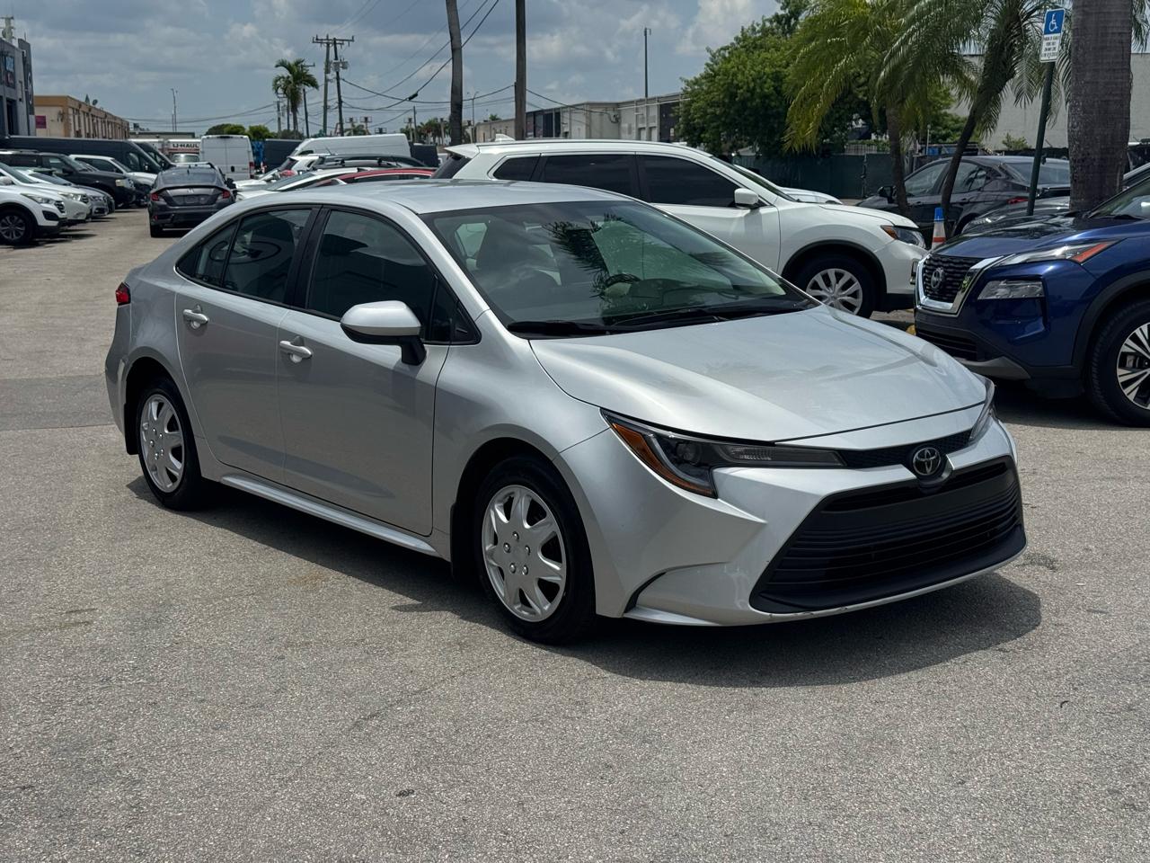 Toyota Corolla LE CVT (Natl) 2025