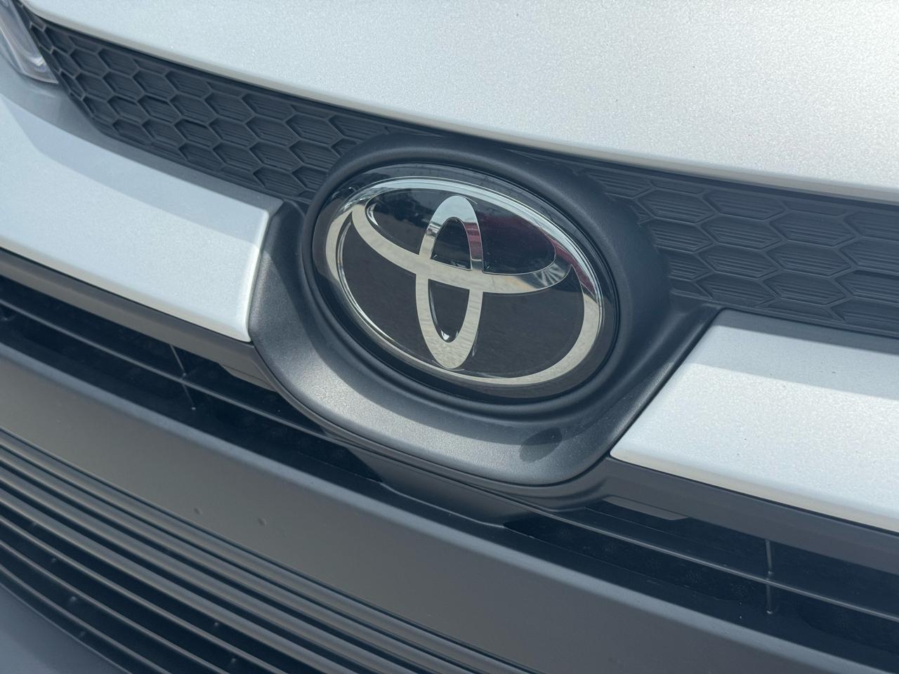 Toyota Corolla LE CVT (Natl) 2025