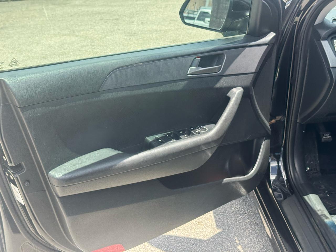 Hyundai Sonata SE 2.4L 2019