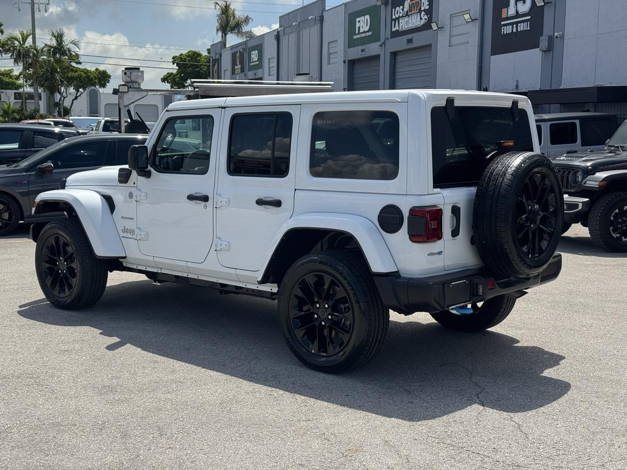 Jeep Wrangler 4xe Sahara 4x4 2024