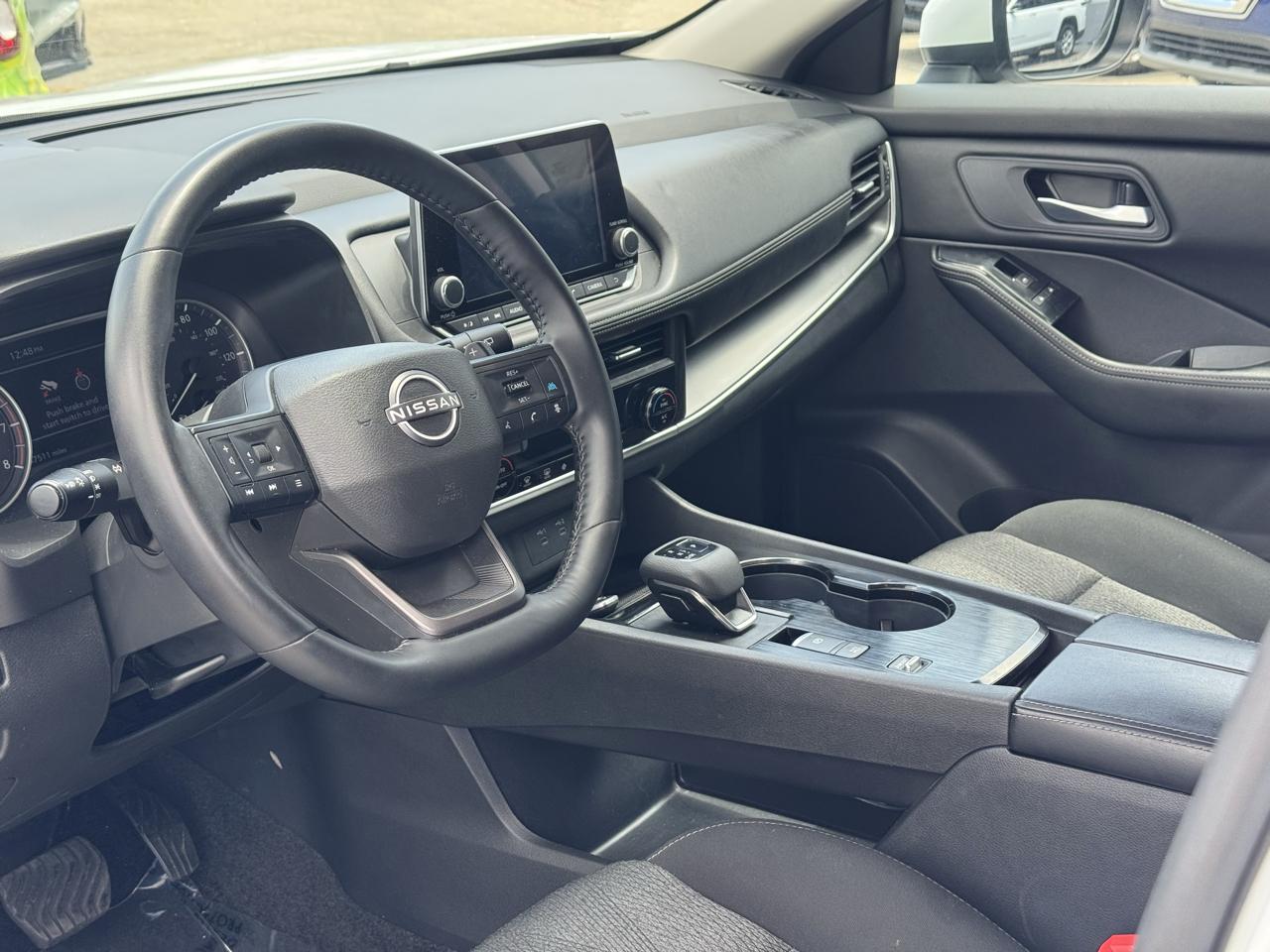 Nissan Rogue FWD SV 2025
