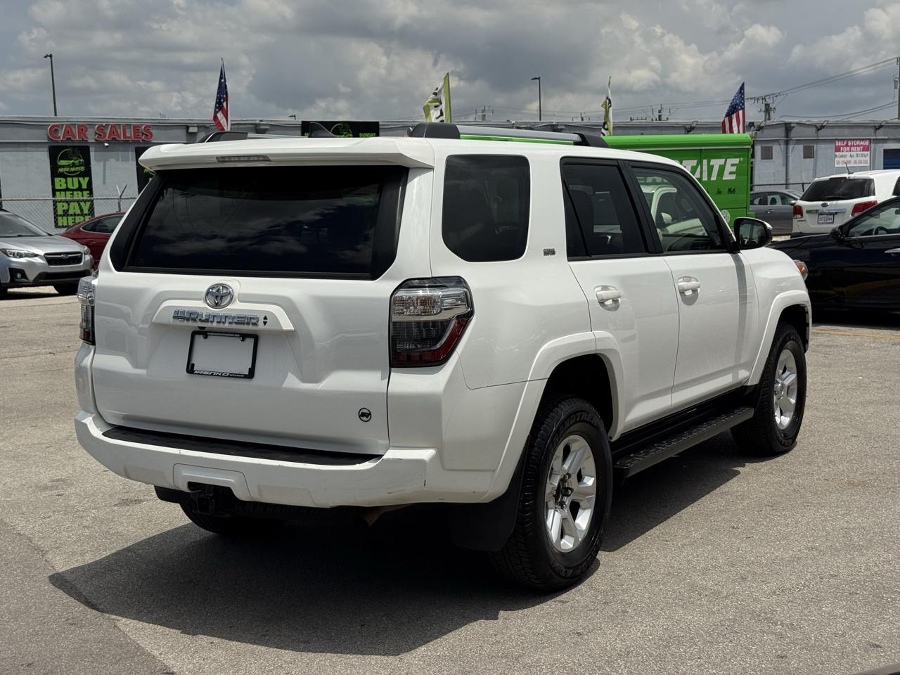 Toyota 4Runner SR5 4WD (Natl) 2024