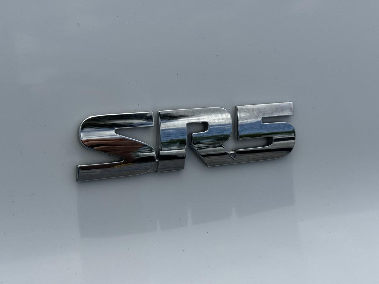 Toyota 4Runner SR5 4WD (Natl) 2024