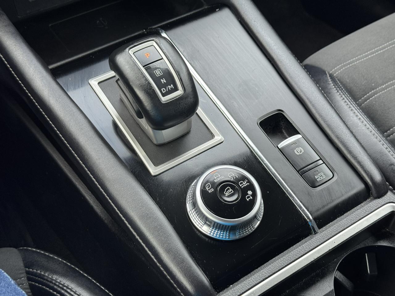 Mitsubishi Outlander SE FWD 2024