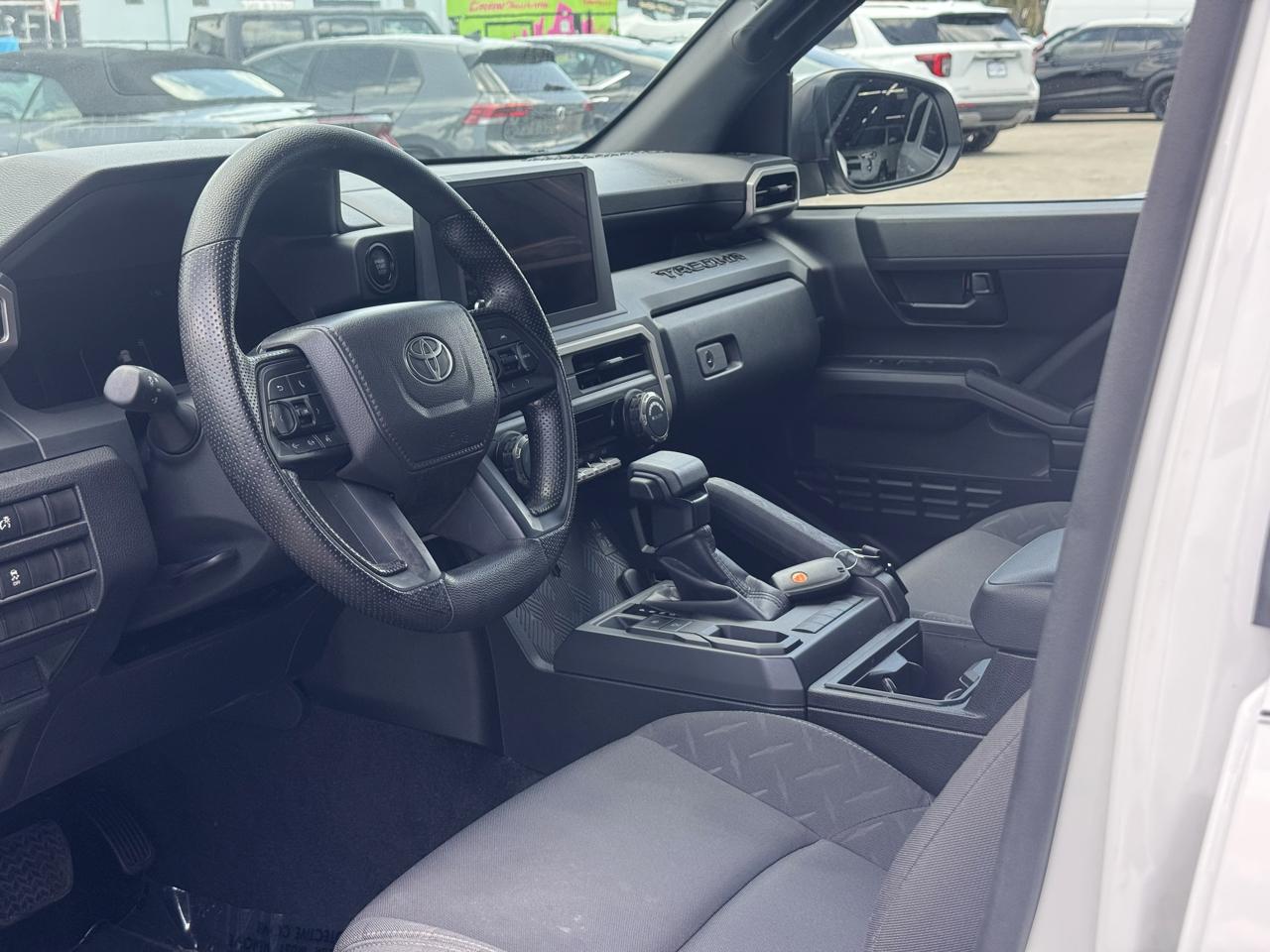 Toyota Tacoma 2WD SR5 Double Cab 5' Bed I4 AT (Natl) 2020
