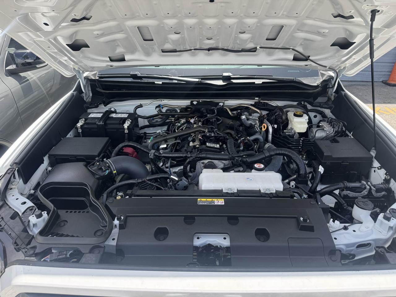 Toyota Tacoma 2WD SR5 Double Cab 5' Bed I4 AT (Natl) 2020