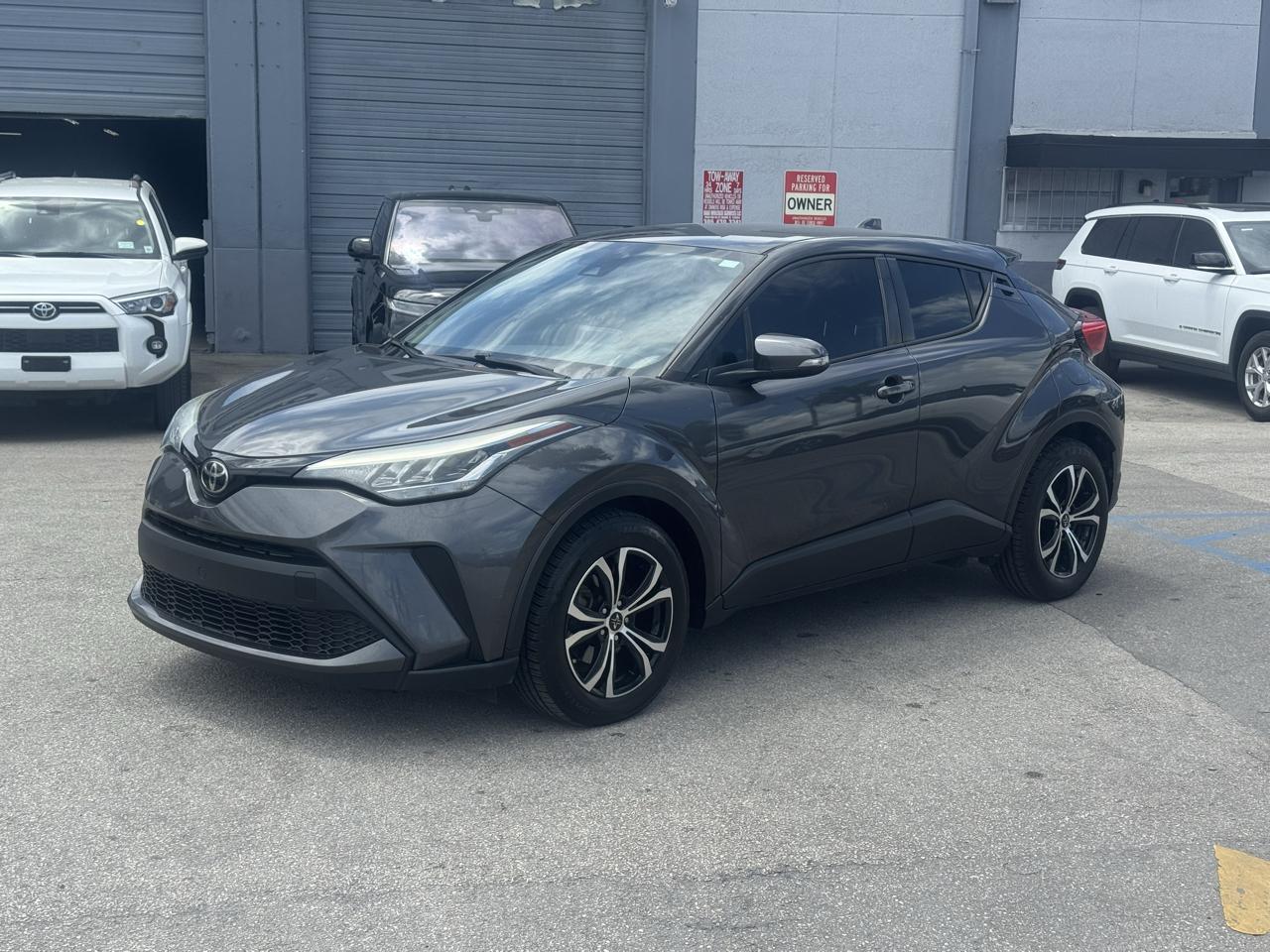 Toyota C-HR Nightshade FWD (Natl) 2021