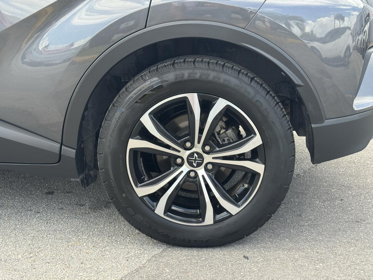 Toyota C-HR Nightshade FWD (Natl) 2021