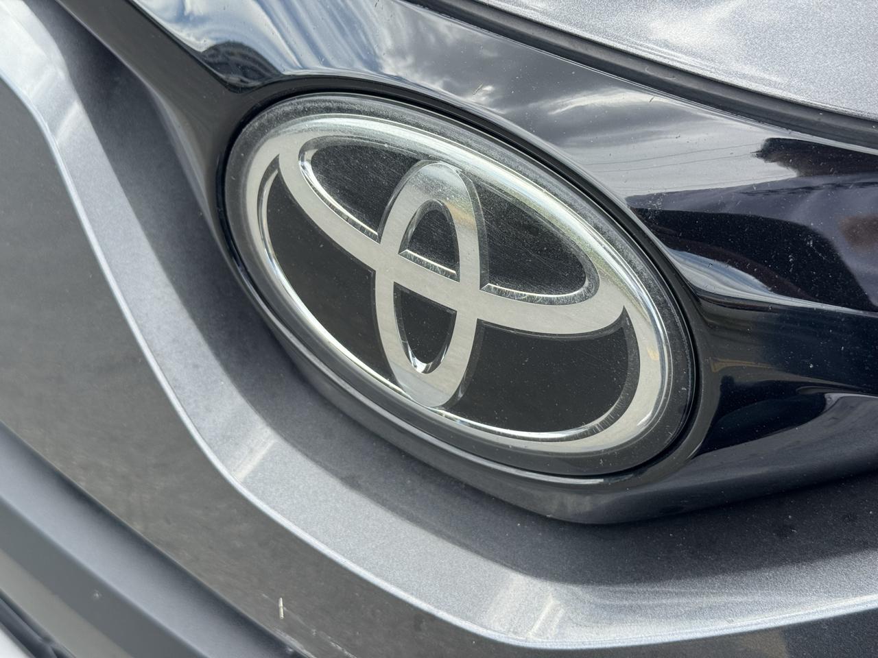 Toyota C-HR Nightshade FWD (Natl) 2021