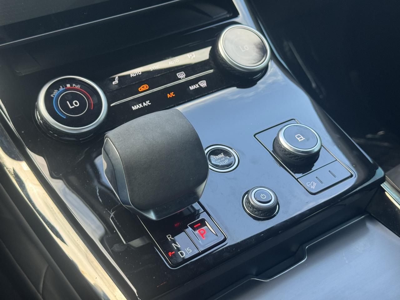 Land Rover Range Rover Sport P400 SE Dynamic 2023
