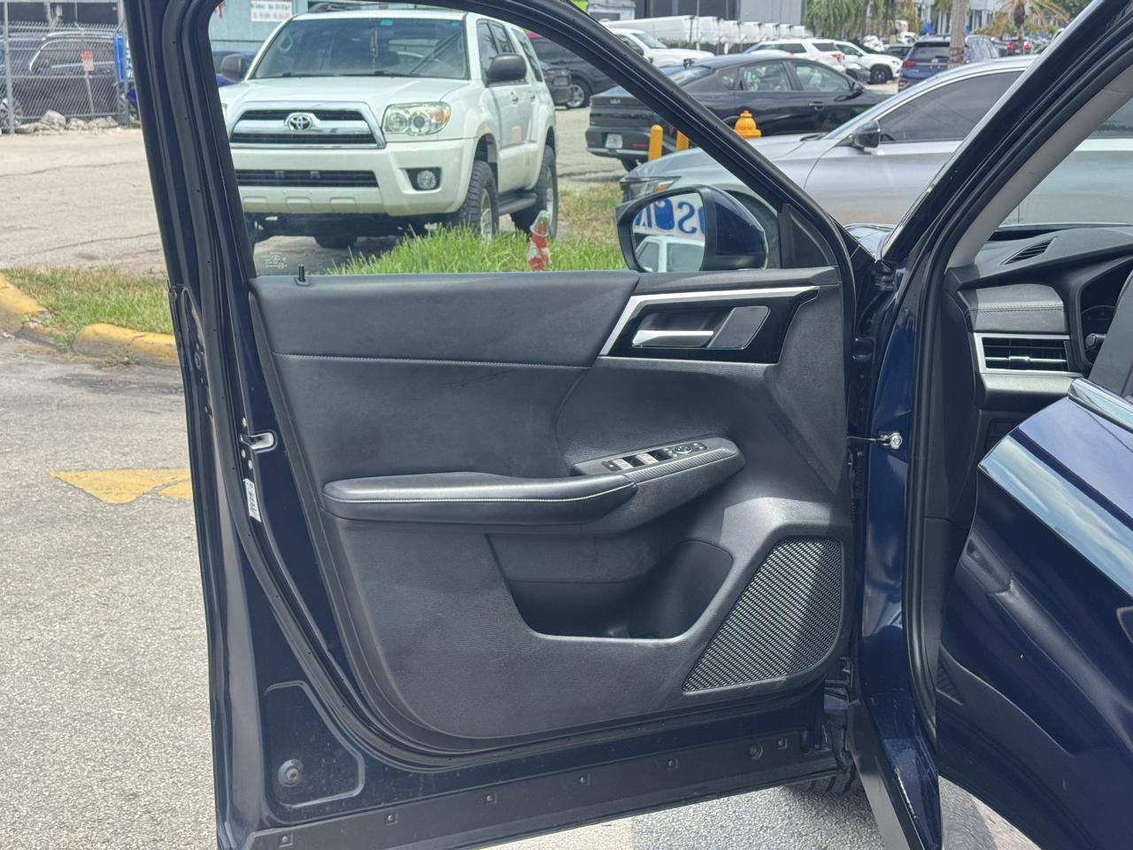 Mitsubishi Outlander SE FWD 2024