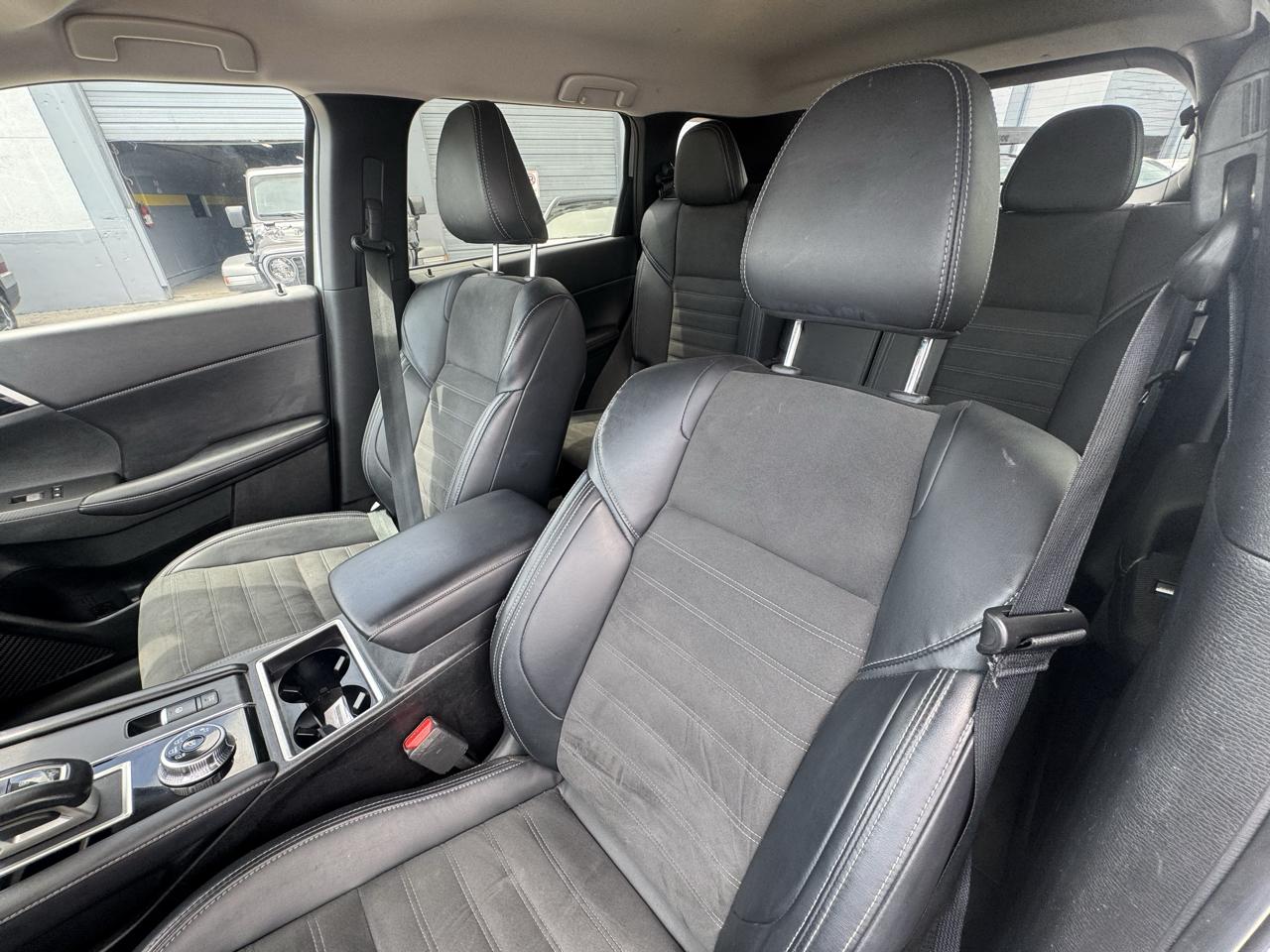 Mitsubishi Outlander SE FWD 2024