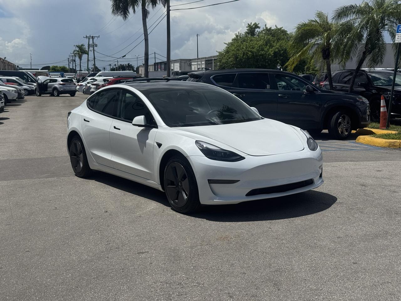 Tesla Model 3 RWD 2023