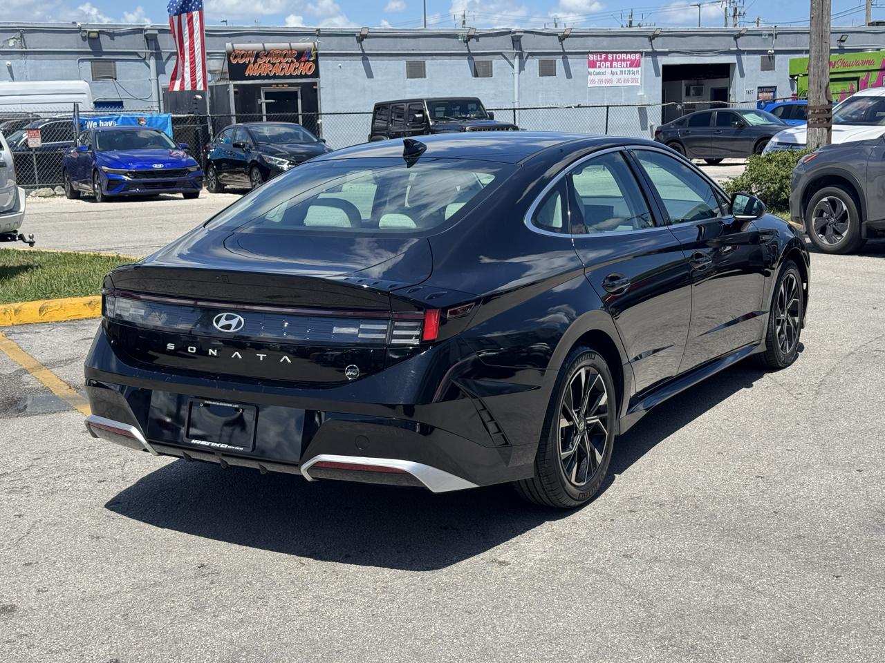 Hyundai Sonata SEL 2.5L FWD 2024