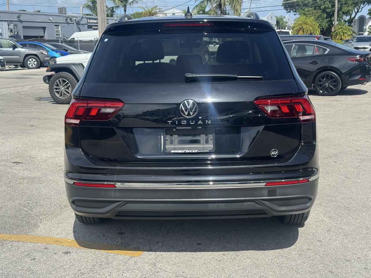 Volkswagen Tiguan 2.0T S FWD 2024