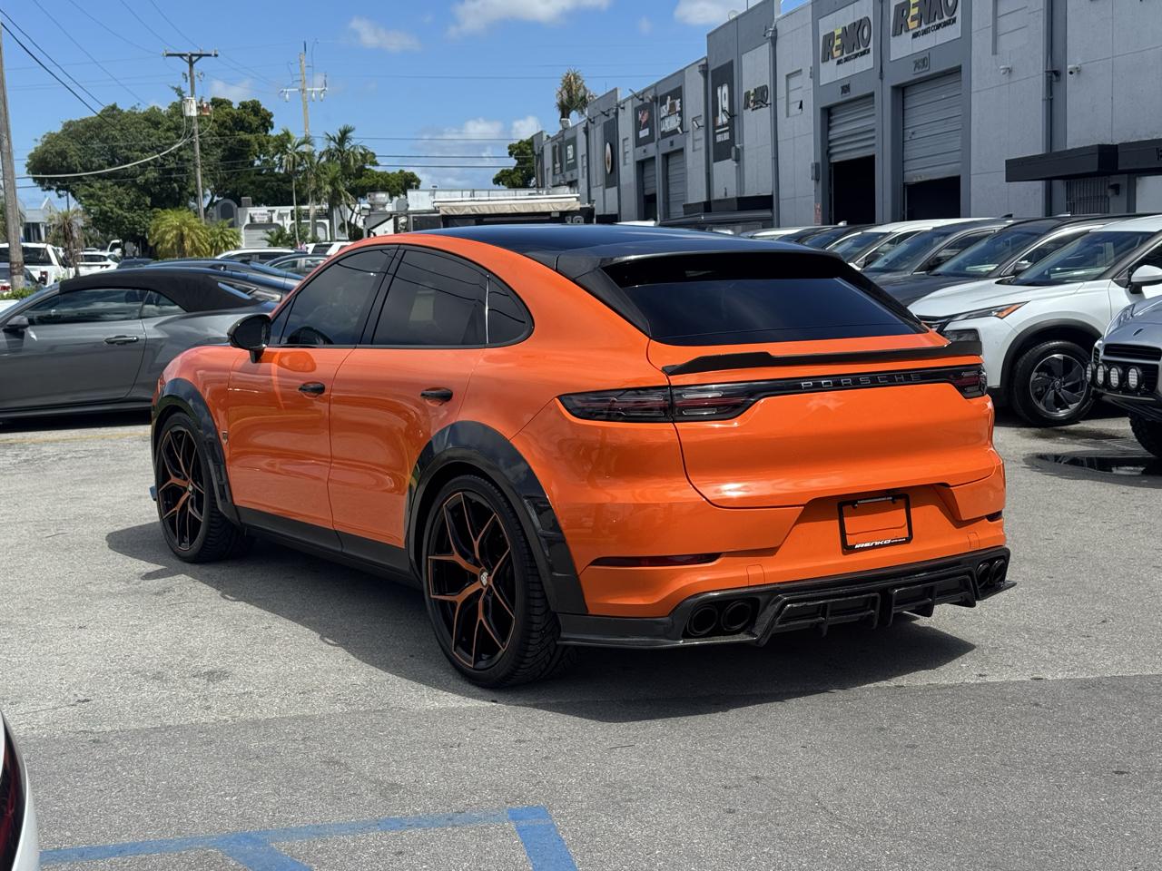 Porsche Cayenne Coupe AWD 2023