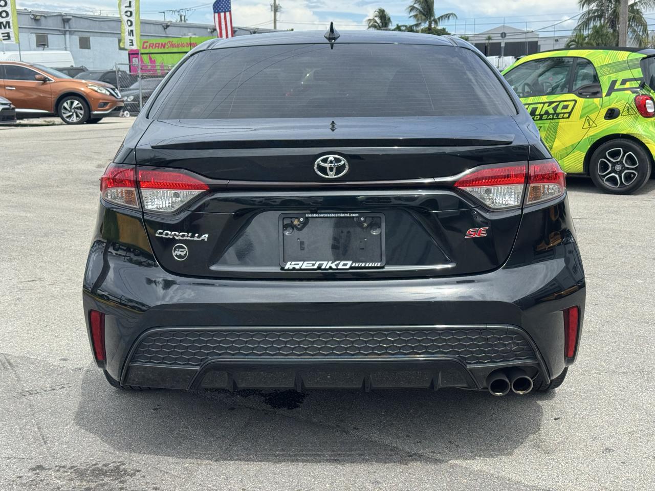Toyota Corolla SE Nightshade CVT (Natl) 2022