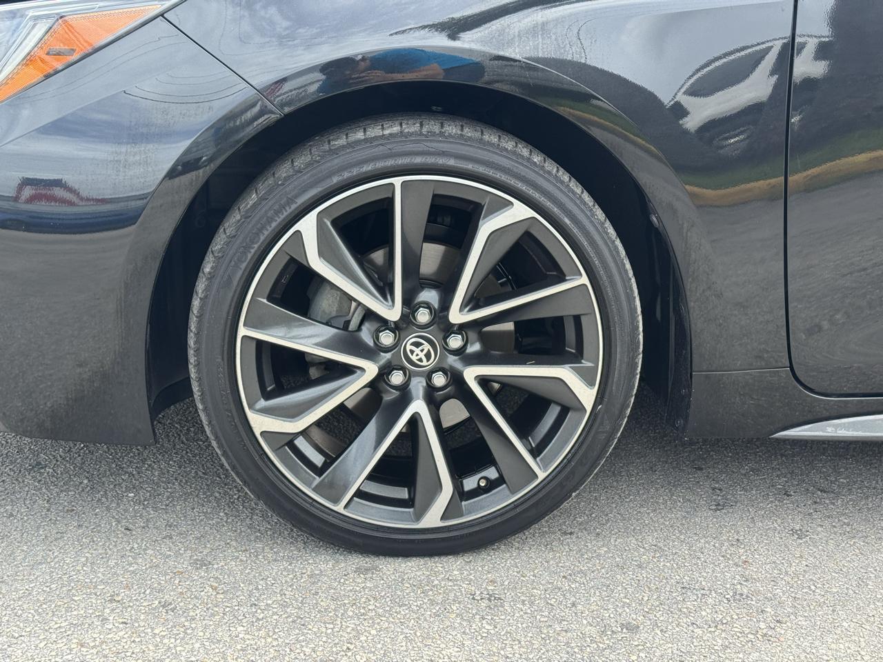 Toyota Corolla SE Nightshade CVT (Natl) 2022