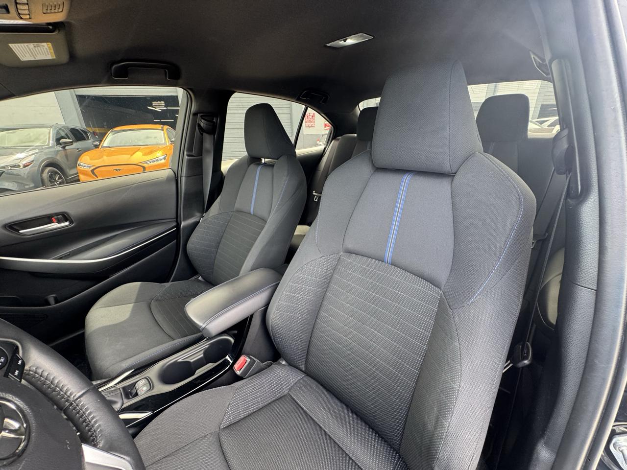Toyota Corolla SE Nightshade CVT (Natl) 2022