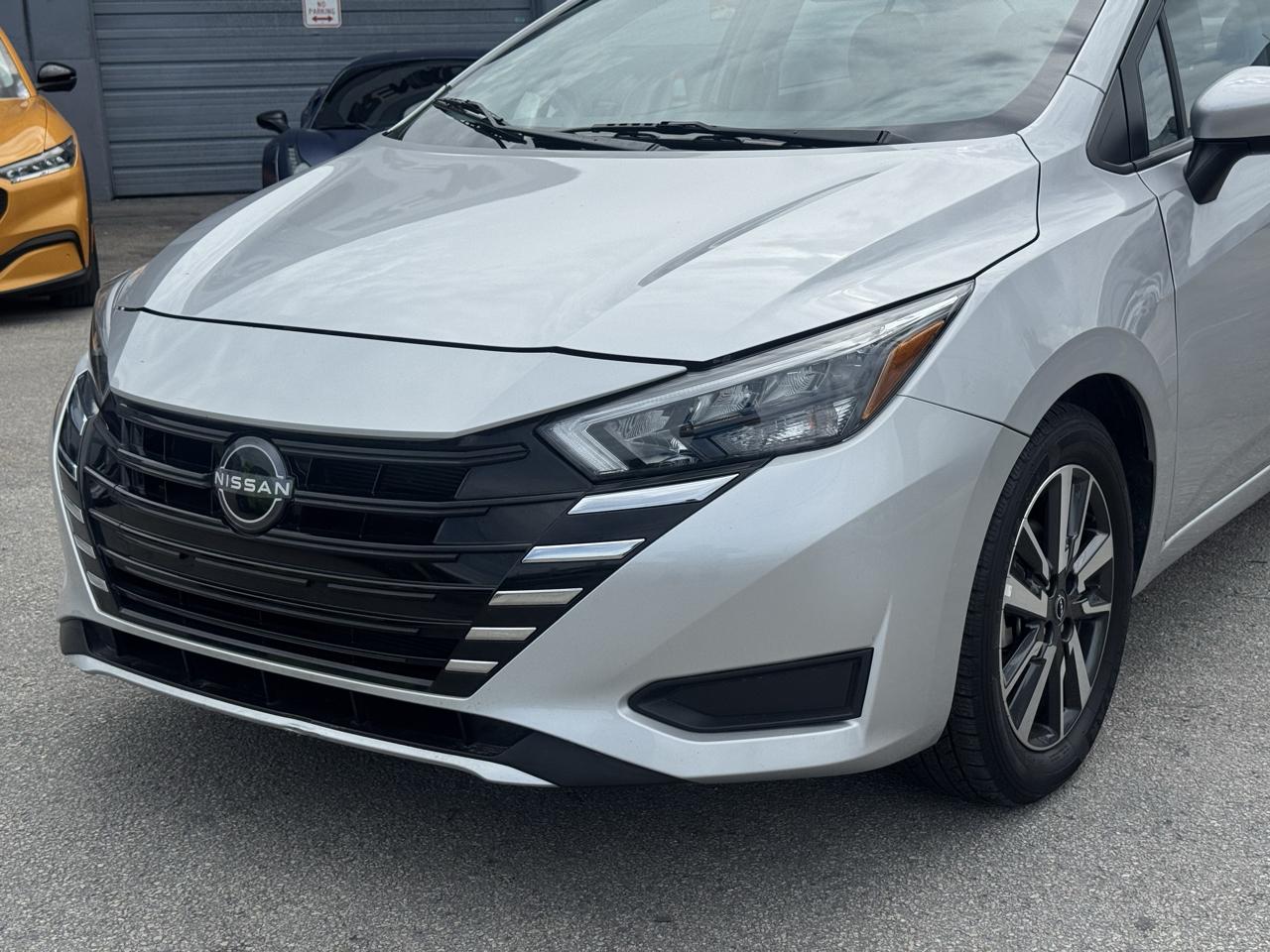 Nissan Versa SV CVT 2025