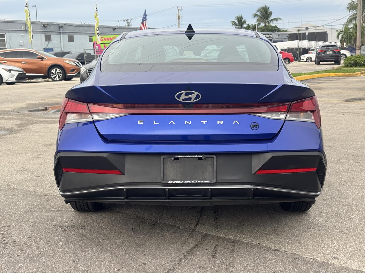Hyundai Elantra SEL IVT 2024