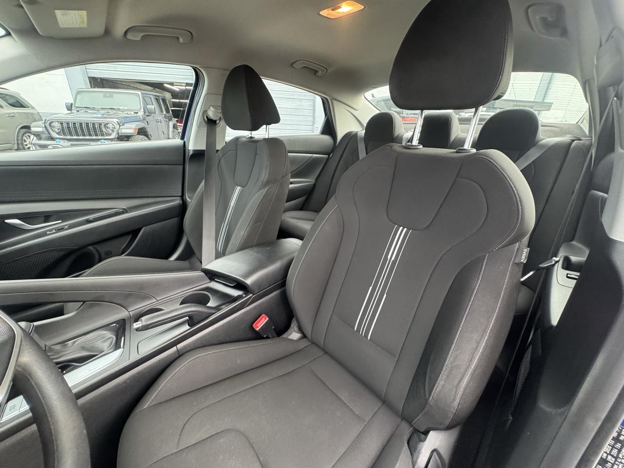 Hyundai Elantra SEL IVT 2024