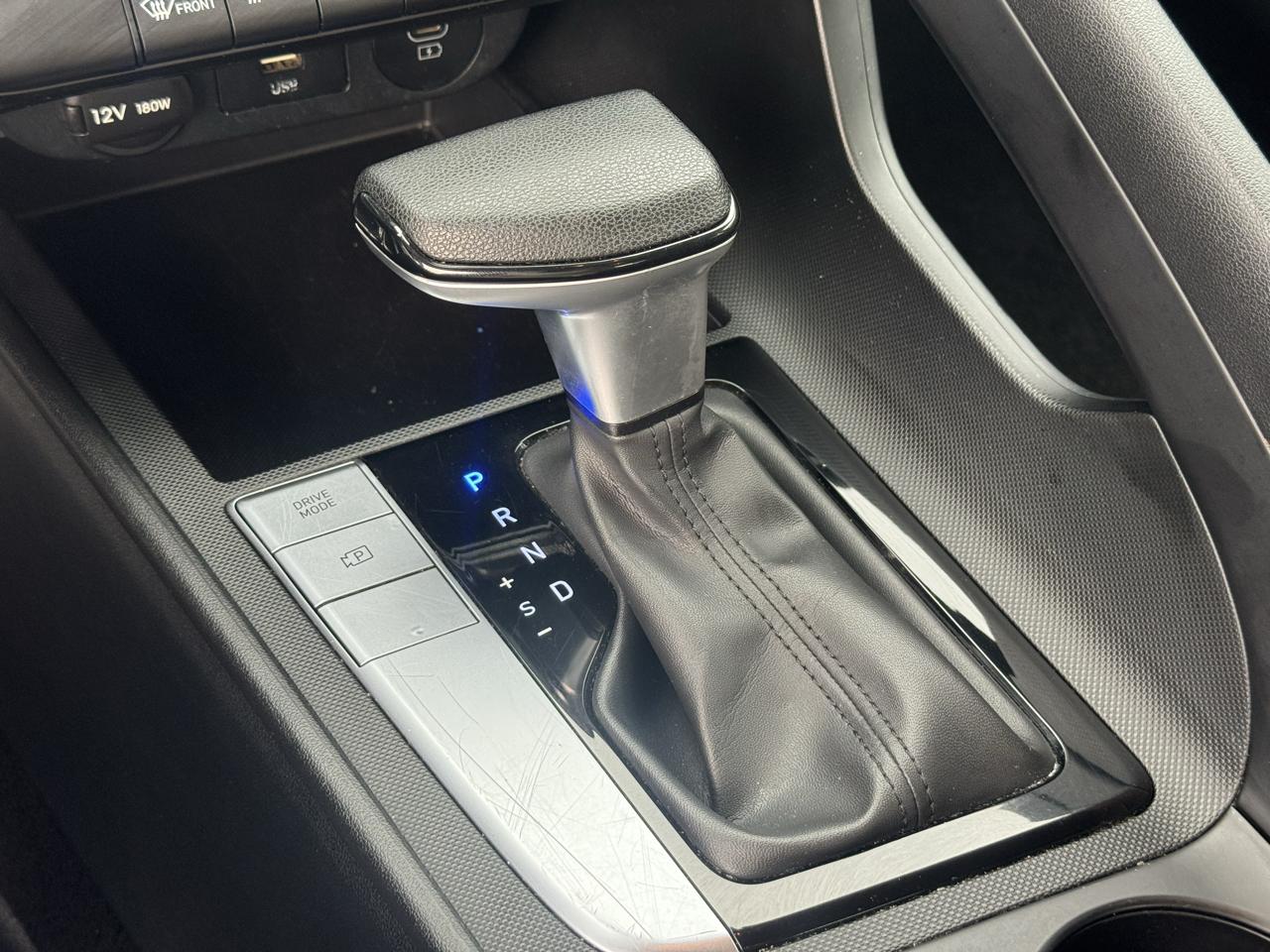 Hyundai Elantra SEL IVT 2024