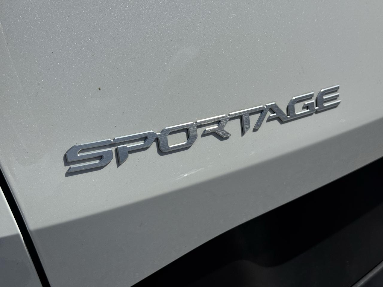 Kia Sportage LX FWD 2025