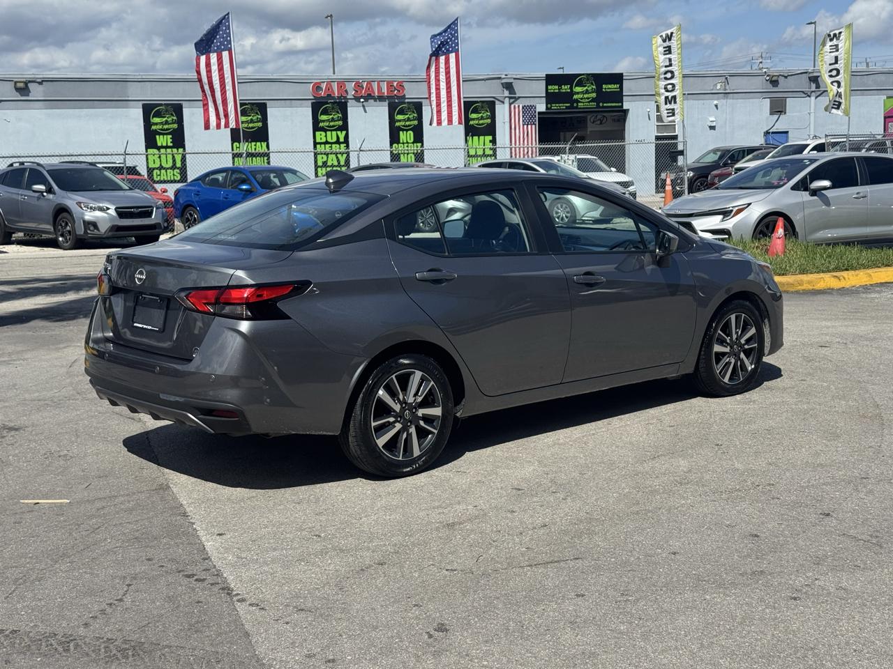 Nissan Versa SV CVT 2025