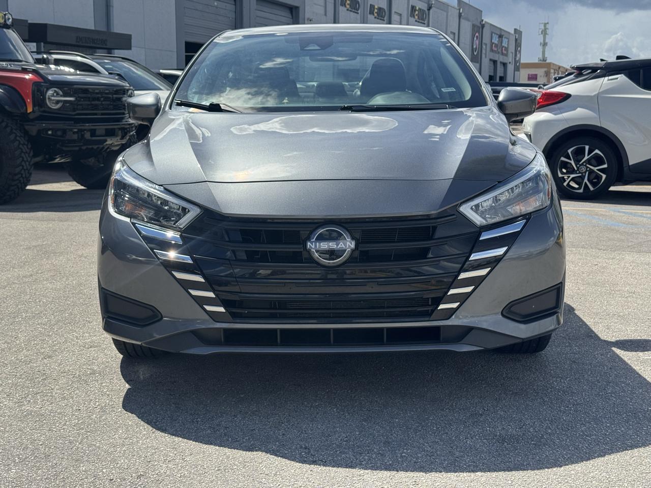 Nissan Versa SV CVT 2025