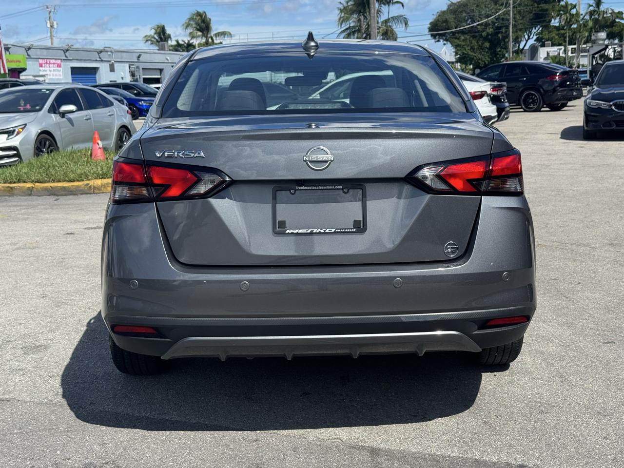 Nissan Versa SV CVT 2025