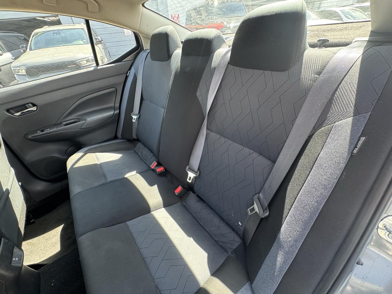Nissan Versa SV CVT 2025