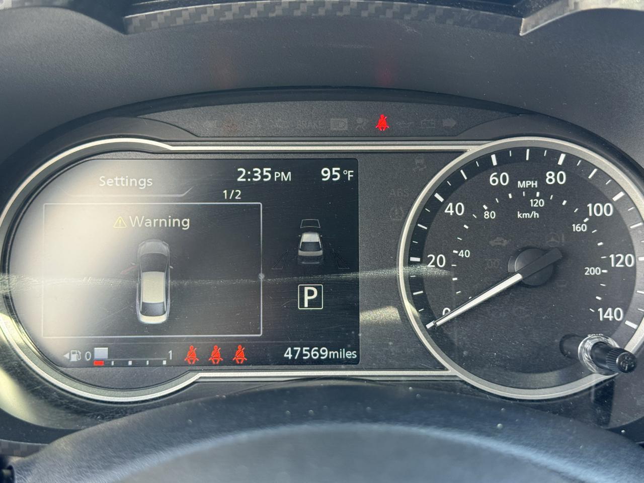 Nissan Versa SV CVT 2025