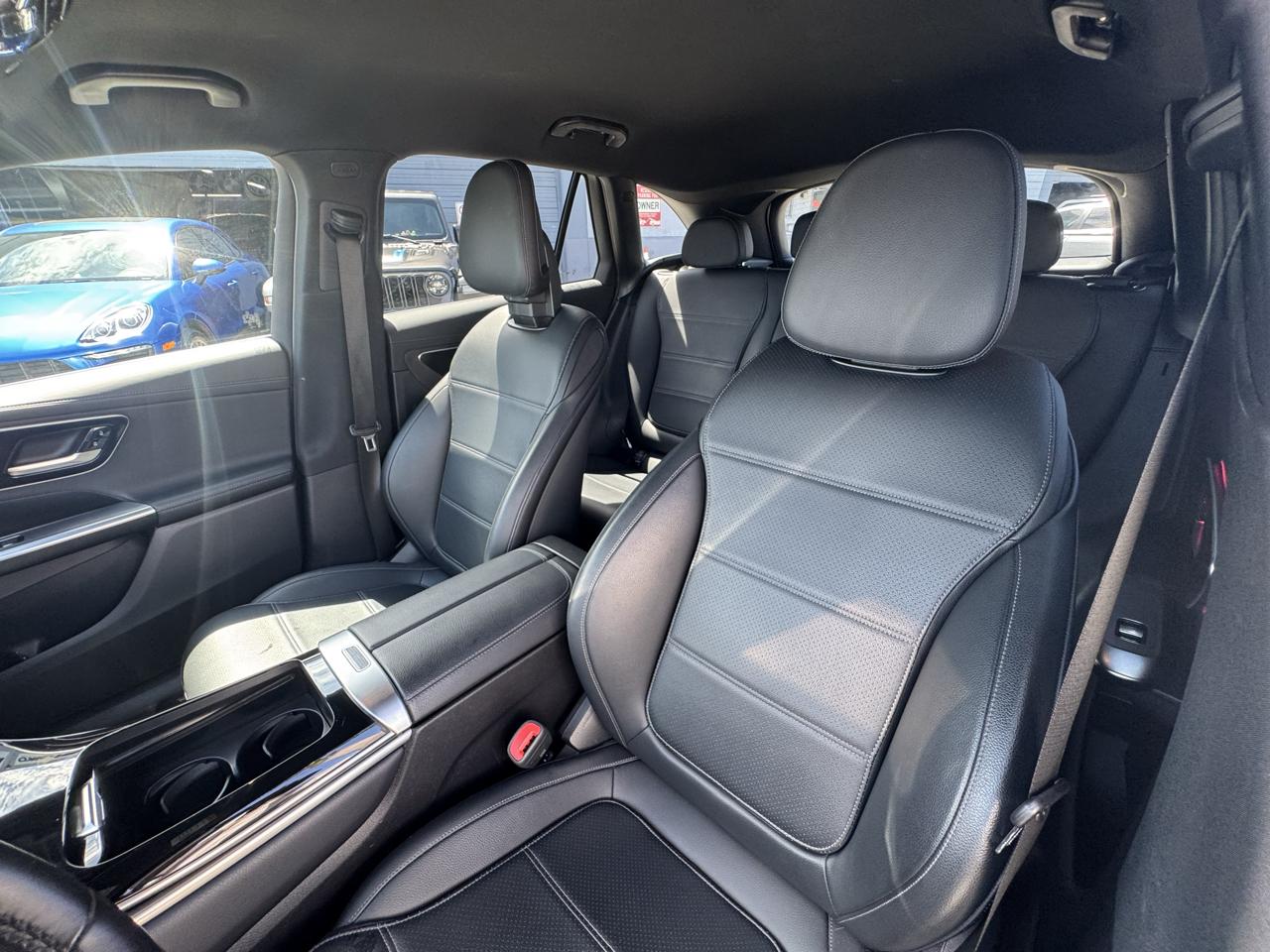 Mercedes-Benz GLC GLC 300 4MATIC SUV 2024