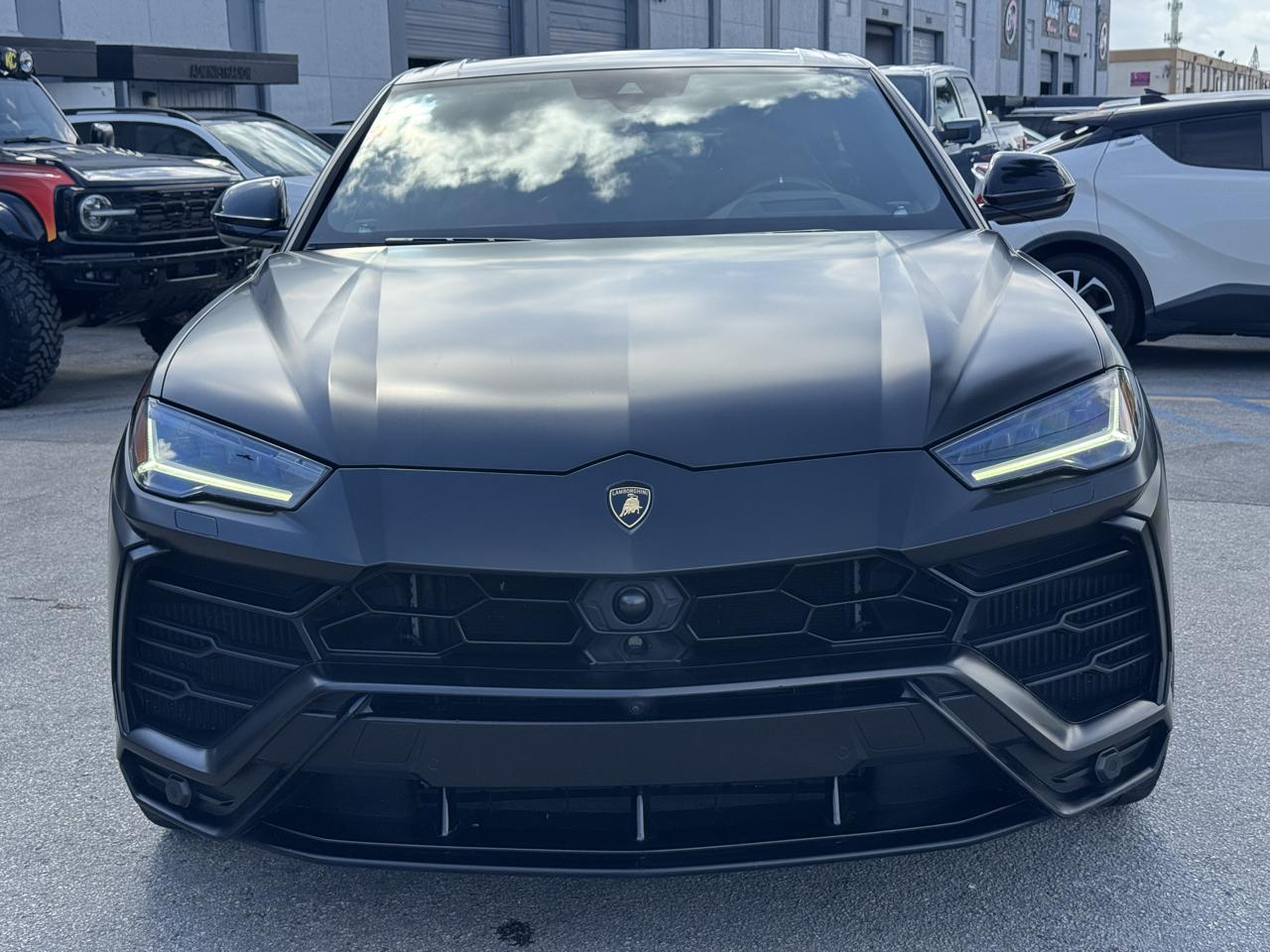 Lamborghini Urus AWD 2020