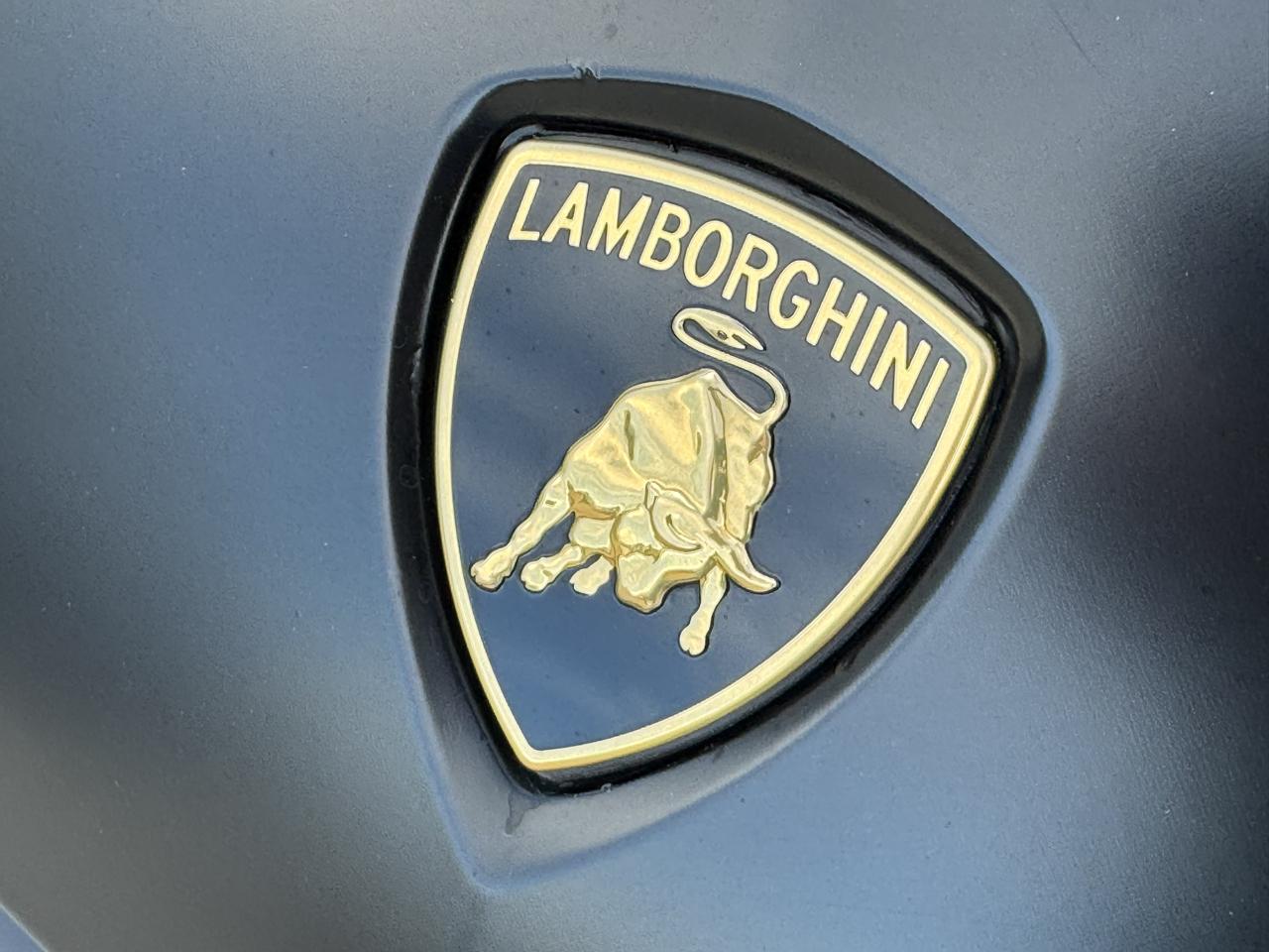 Lamborghini Urus AWD 2020