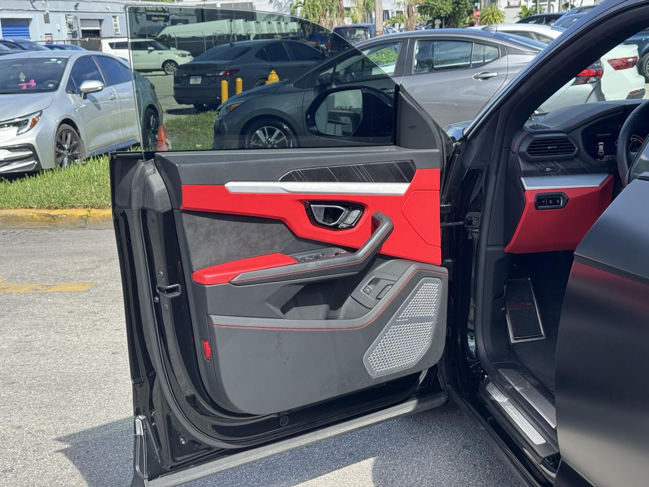 Lamborghini Urus AWD 2020