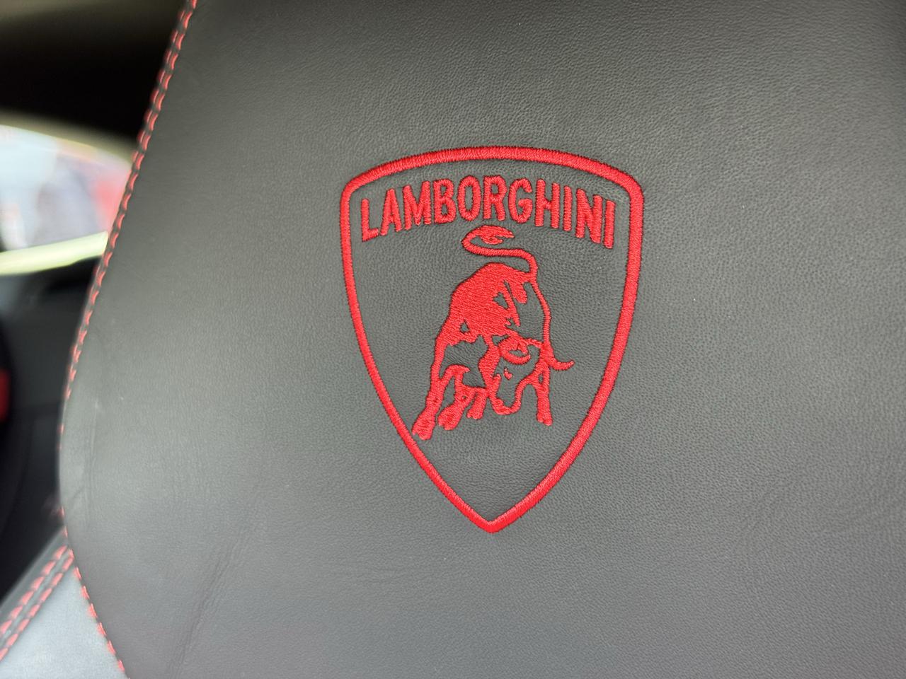 Lamborghini Urus AWD 2020