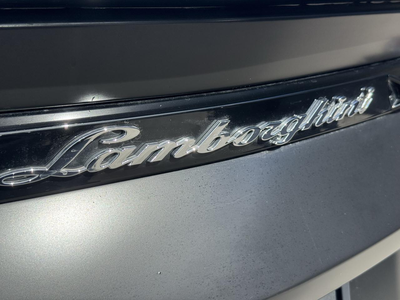 Lamborghini Urus AWD 2020