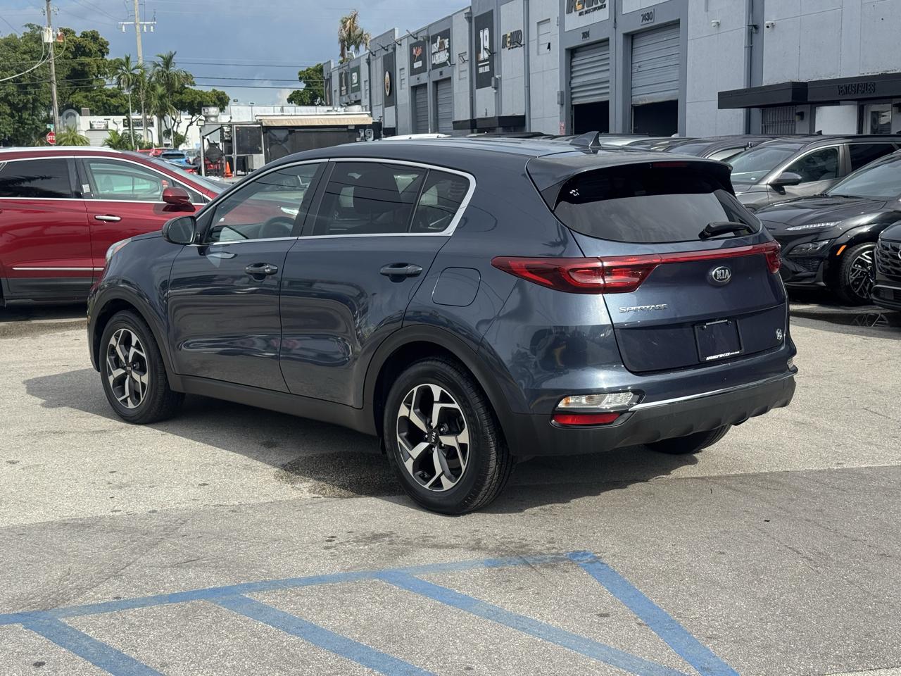 Kia Sportage LX FWD 2021