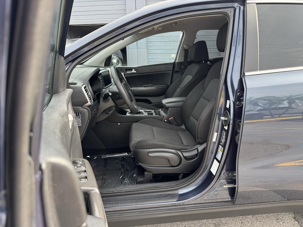 Kia Sportage LX FWD 2021