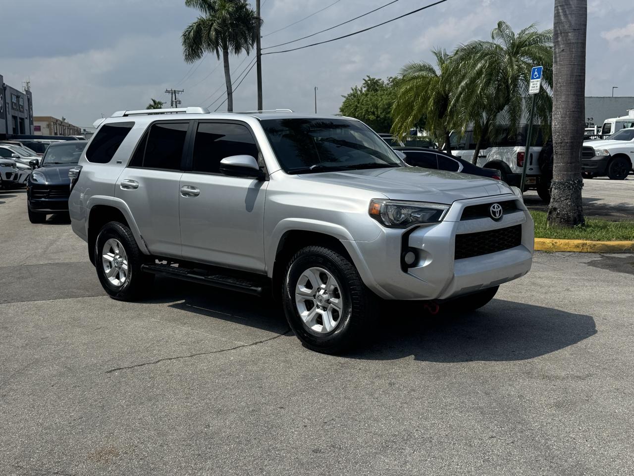 Toyota 4Runner TRD Off Road Premium 4WD (Natl) 2017
